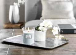 WoodWick Hourglass Medium Geurkaars - Seaside Neroli -WoodWick 1200x868