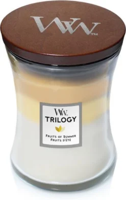 WoodWick Hourglass Medium Trilogy Geurkaars - Fruits Of Summer 8 WoodWick Hourglass Medium Trilogy Geurkaars - Fruits Of Summer -WoodWick 760x1200
